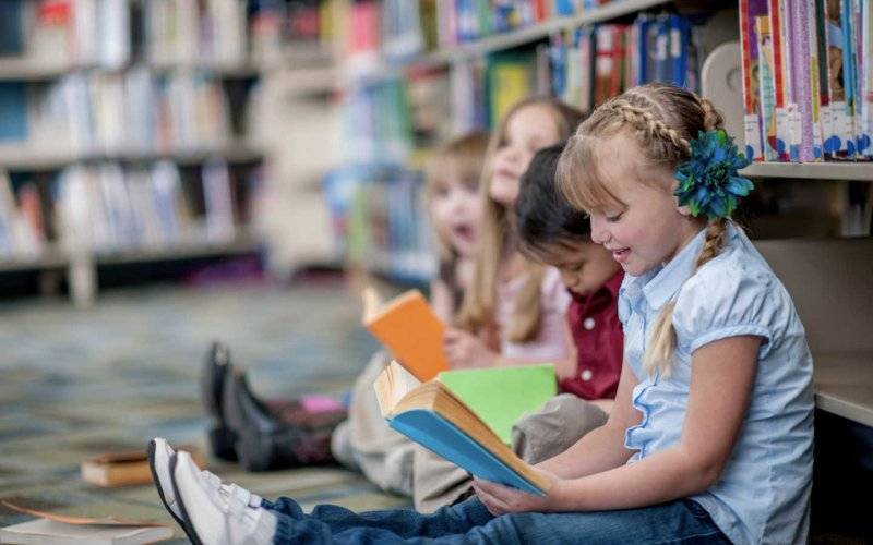 Letnia Szkoły Magii w kęckiej bibliotece