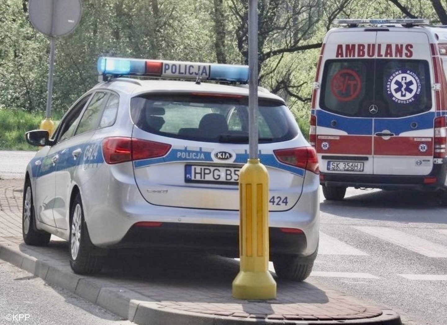 Chora dziewczynka uratowana dzięki szybkim działaniom służb