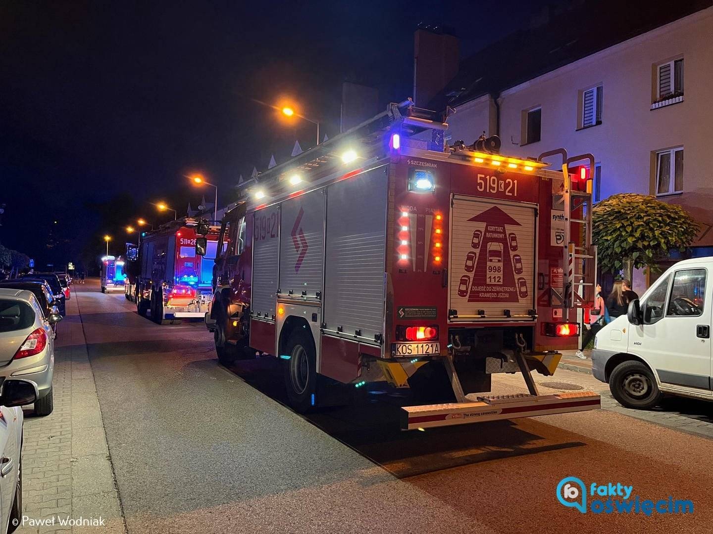 Mieszkańcy poczuli dym. Cztery sekcje strażaków w akcji – FILMY, FOTO