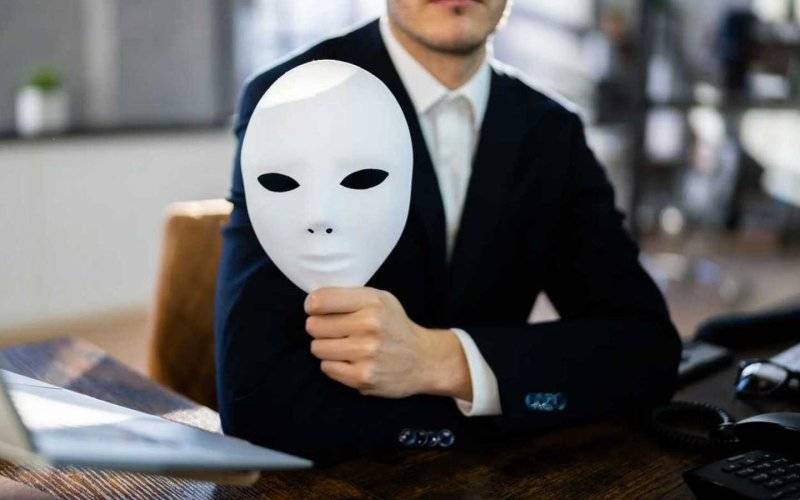 Oszust podał się za pracownika banku. Kobieta straciła 10 tysięcy – FILM