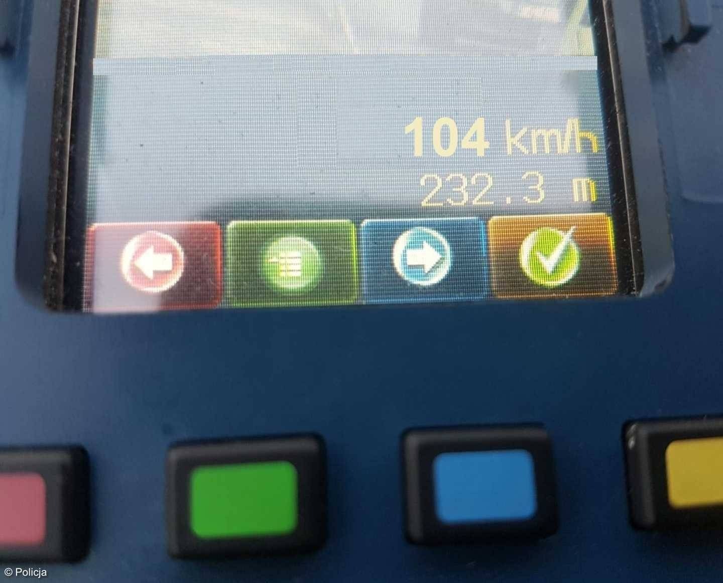 Wariatów drogowych wciąż nie brakuje. Jechał ponad setką na pięćdziesiątce