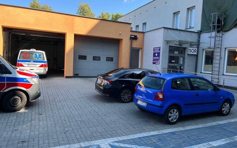 Zastawili wjazd karetkom pogotowia – FOTO