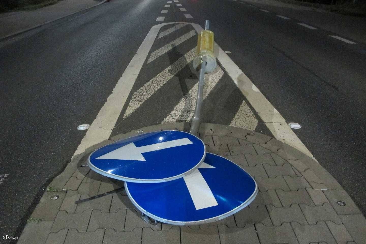 Ściął znaki na wysepce i uciekł na strych. Miał ponad trzy promile – FOTO