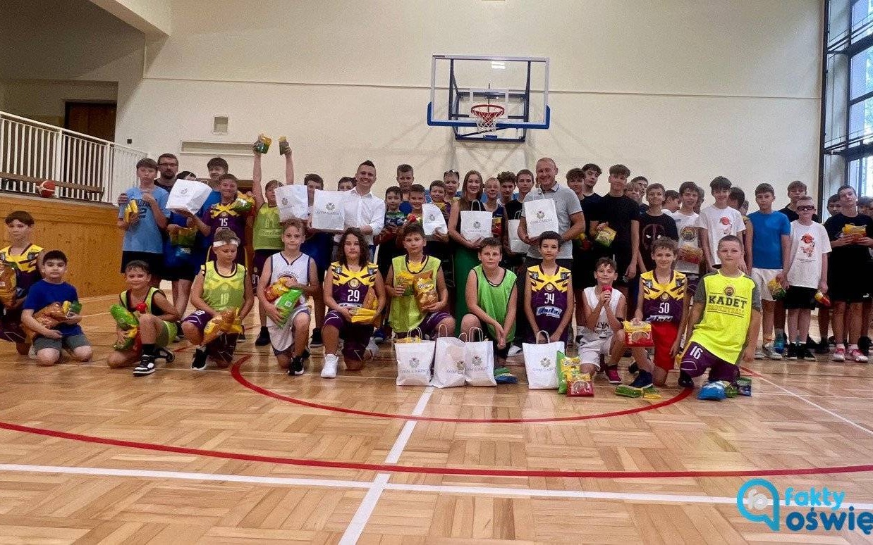 Dostali przekąski Beskidzkie ufundowane przez GVM Carint – FILM