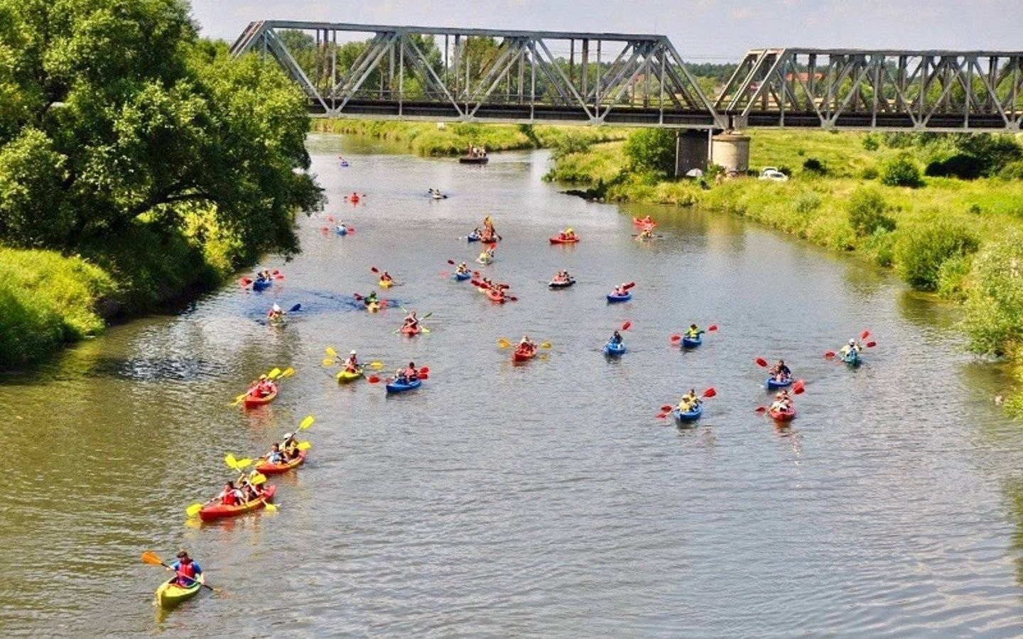 Spływ kajakowy i rejs łodzią. Dołącz do wyjazdu studyjnego