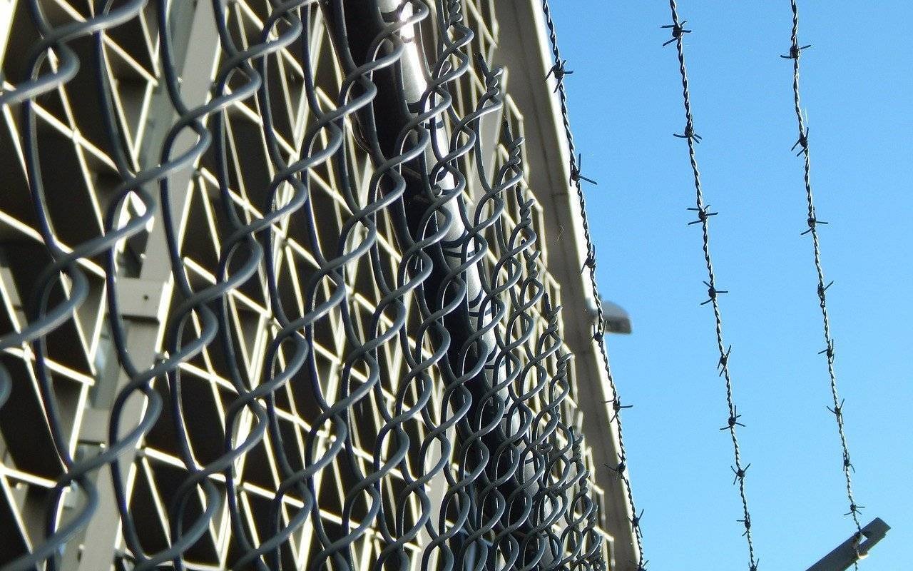 Z lotniska w Balicach pojechał prosto za kratki