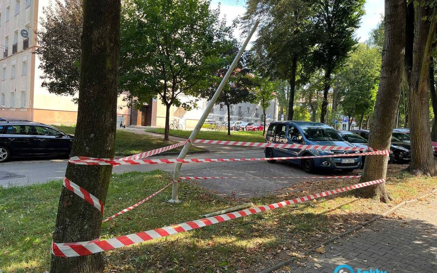 Egipskie ciemności między blokami. Miasto reaguje