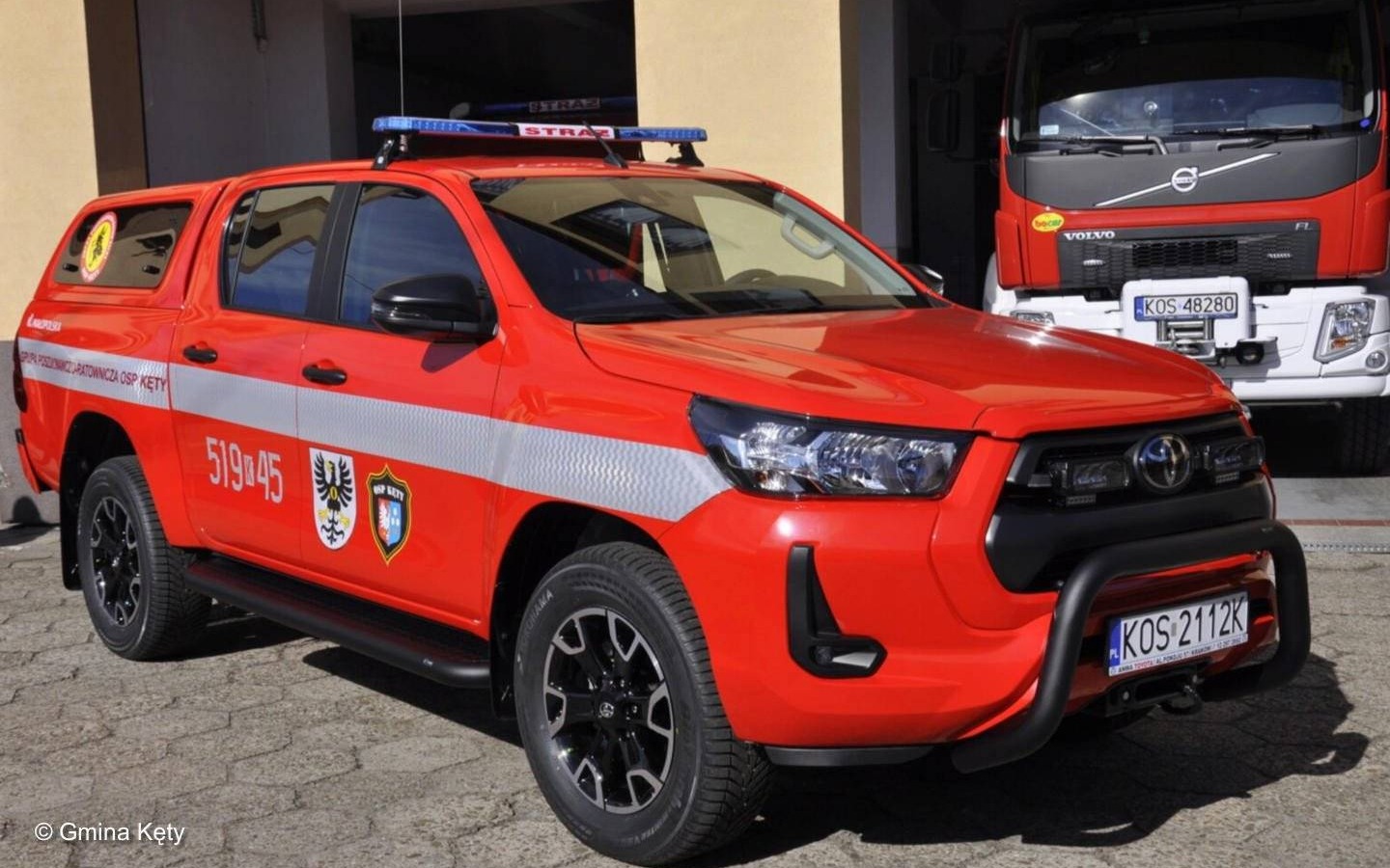 Nowa terenowa toyota hilux dla kęckich druhów – FOTO