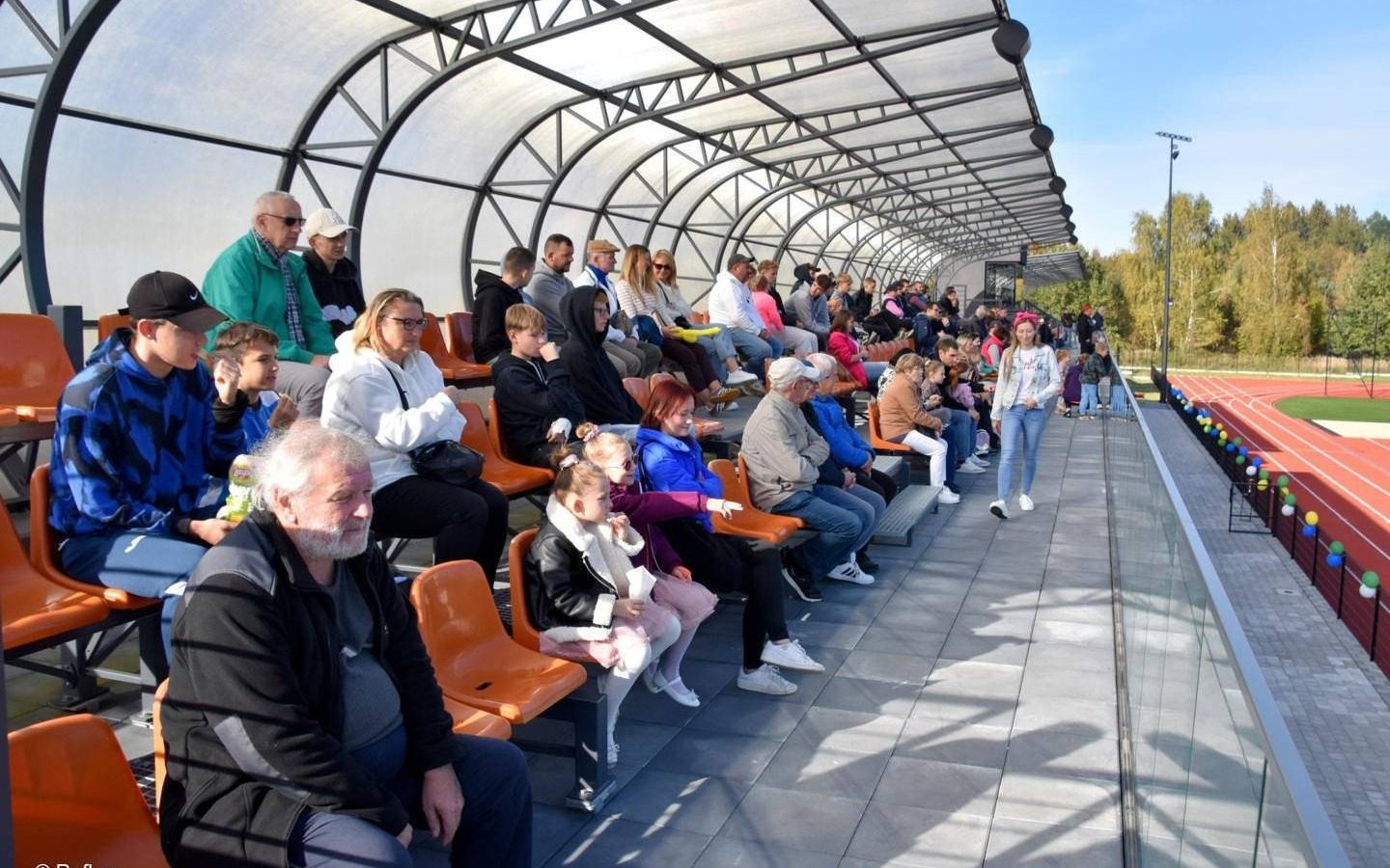 Uczniowie Chemika mają nowoczesny stadion – FILM, FOTO
