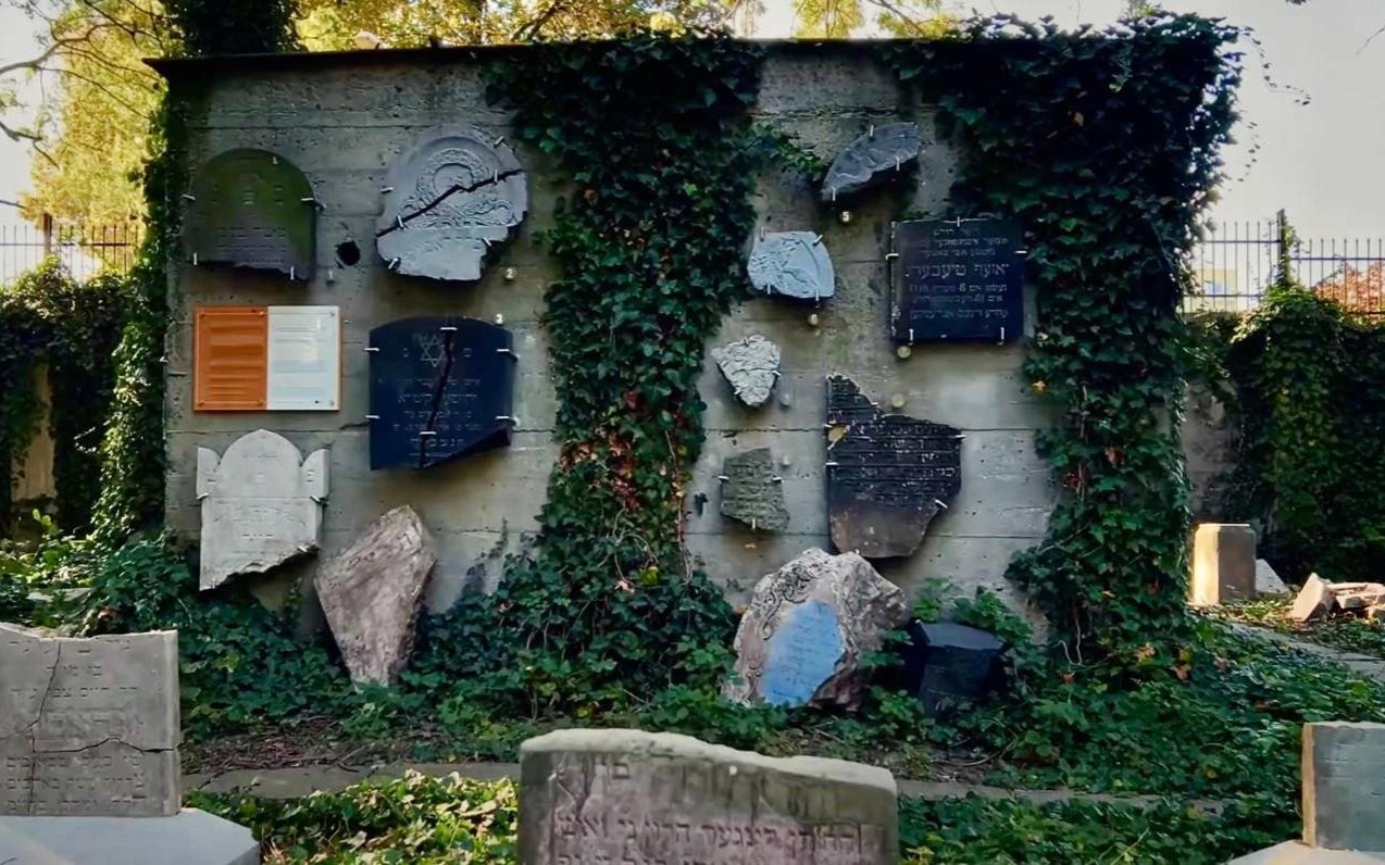 Cmentarz żydowski z nową funkcją dzięki Bunkrowi Pamięci – FILM