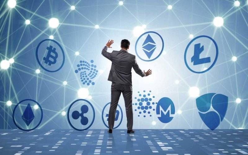 Chciał zarobić na kryptowalutach, stracił prawdziwe pieniądze
