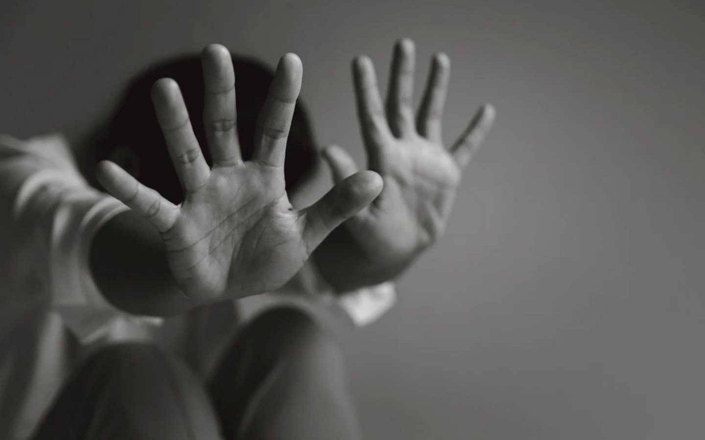 Sąsiad zareagował na ojcowską przemoc wobec nastolatek