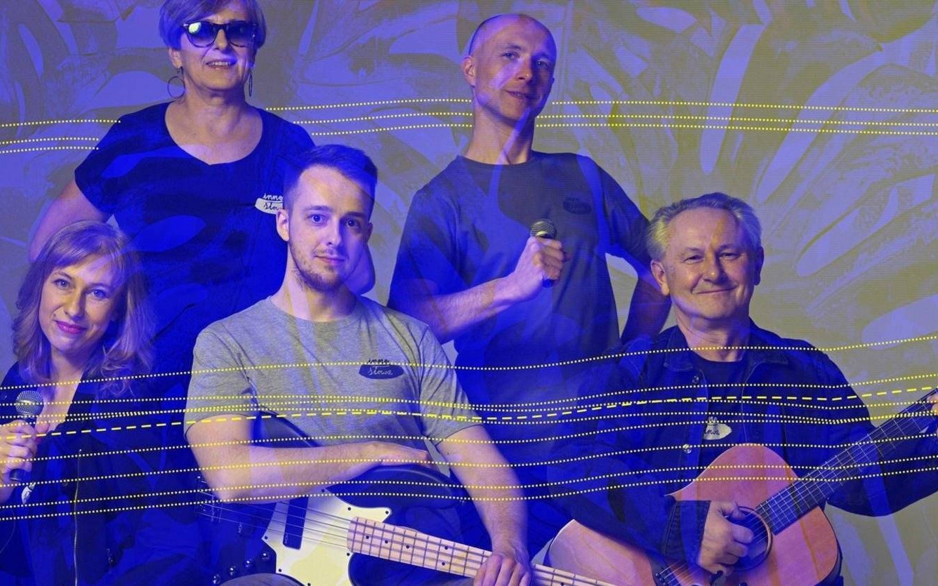 Wernisaż Anety Jamróz-Ziaji z koncertem zespołu Inne Słowa
