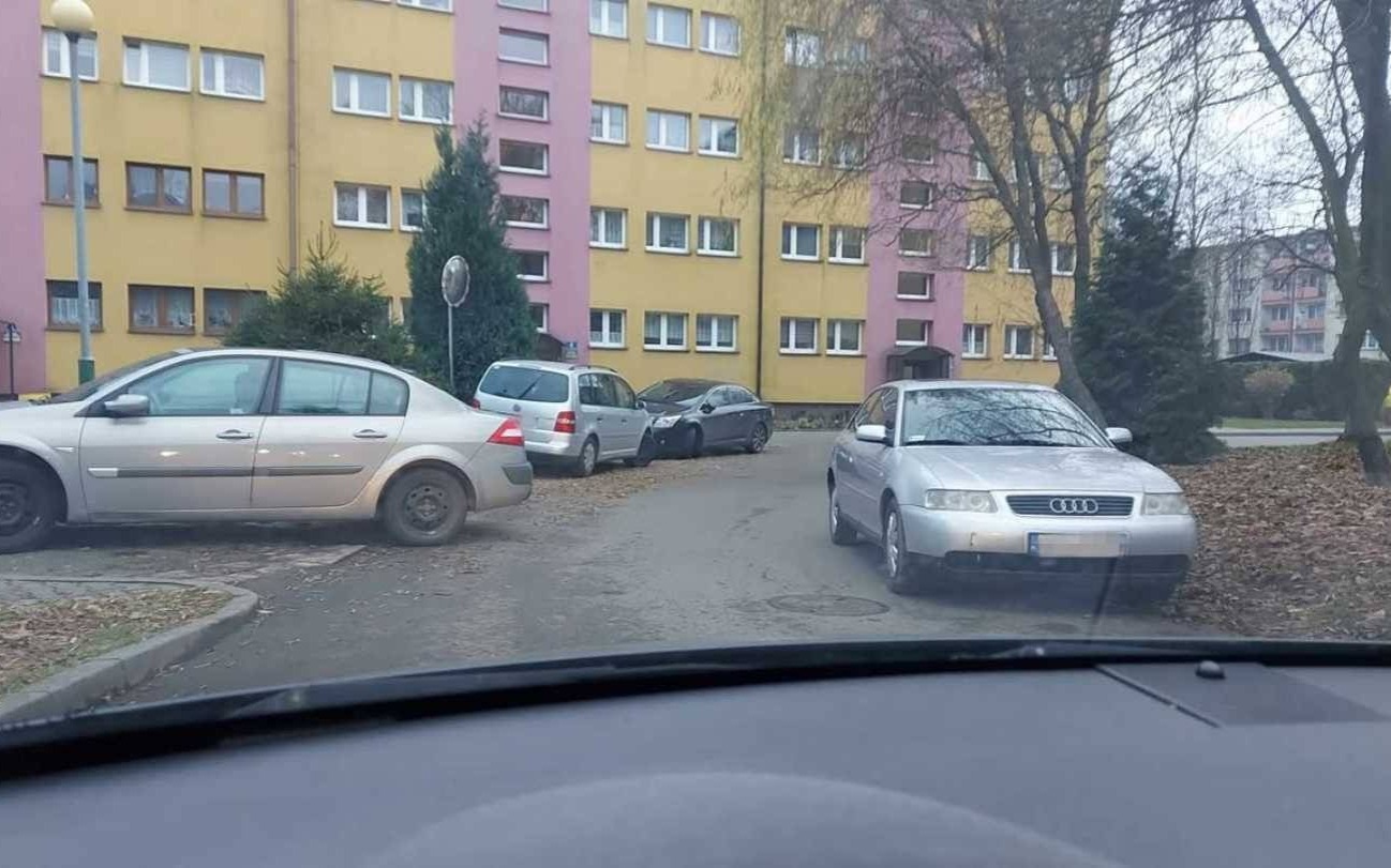 Straż pożarna by tędy nie przejechała – FOTO