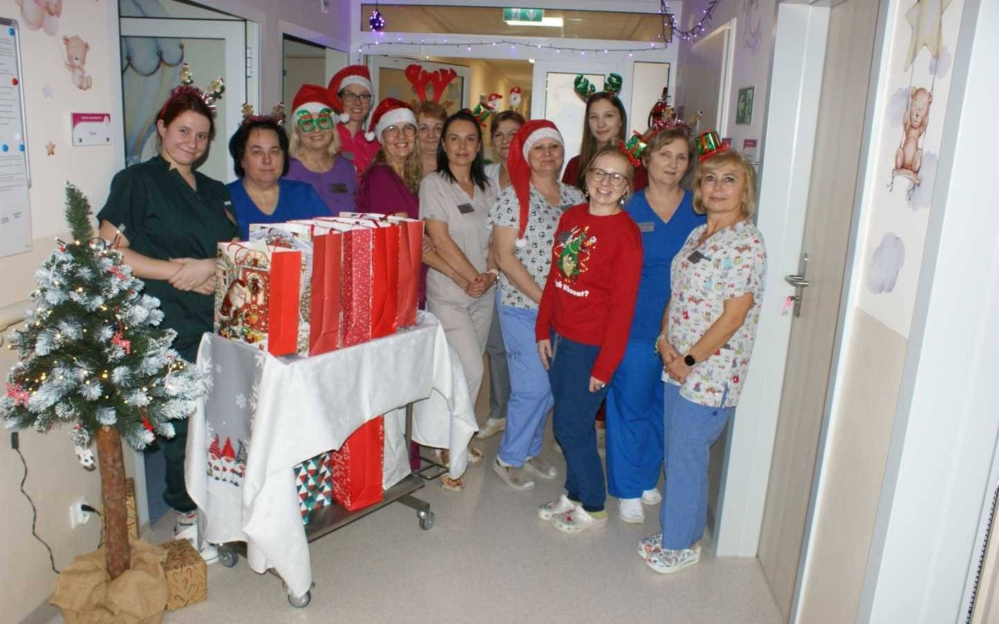 Dopiero co przyszły na świat, a już dostały prezenty