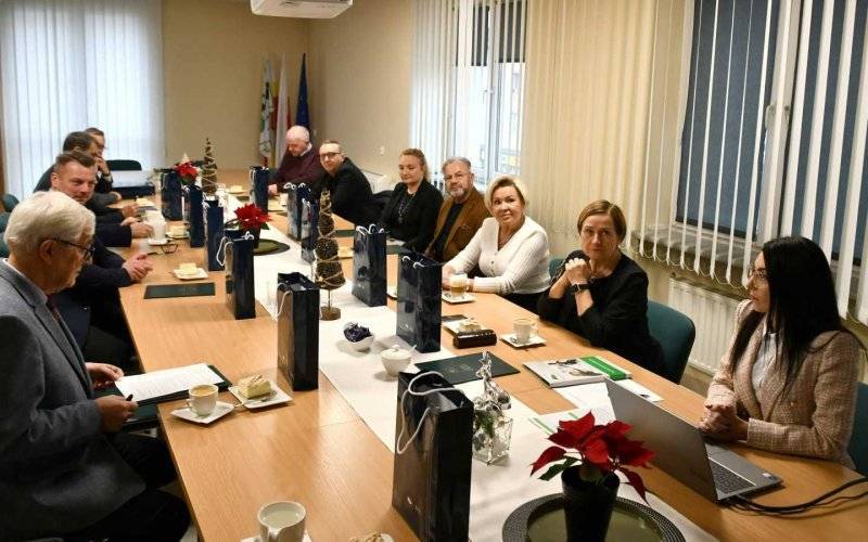 Fakty z powiatu: Powiatowa Rada Rynku Pracy pierwszy raz w nowej kadencji