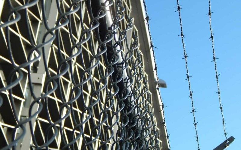 Byłej partnerce groził śmiercią, a policjantów zbluzgał