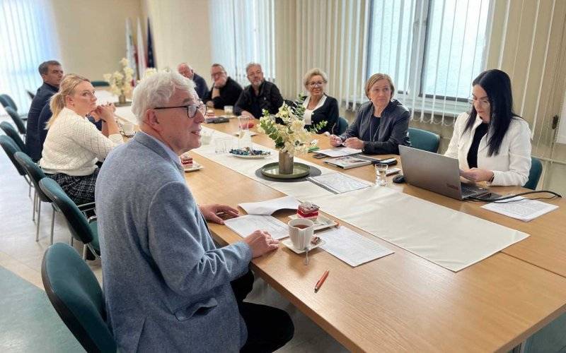 2229 bezrobotnych na koniec ubiegłego roku