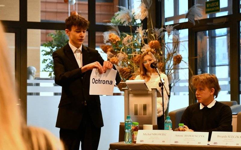 Uczniowie Wyspiana najlepsi w debacie oksfordzkiej – FOTO