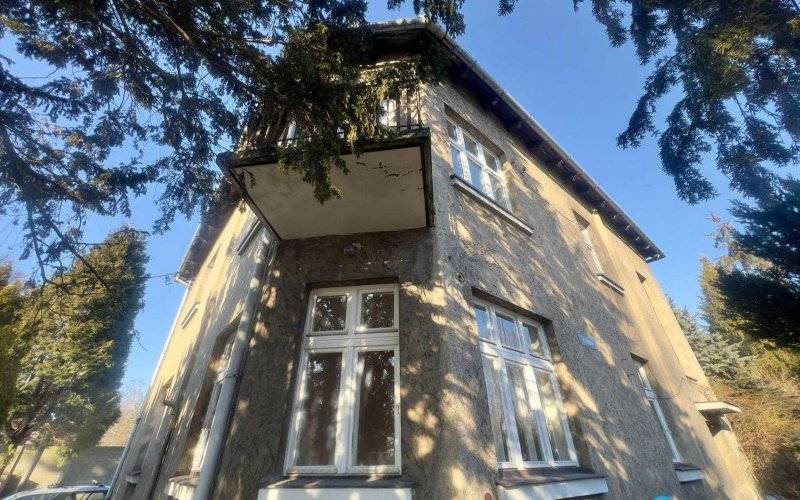 Willa Hössa centrum walki z hejtem i mową nienawiści