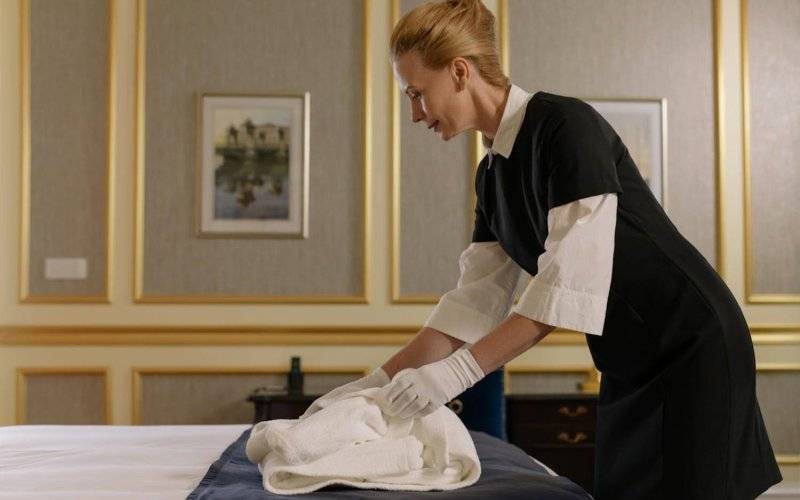 Sprawdź, co robić po ukończonej szkole hotelarskiej? Najlepsze ścieżki kariery w 2025 roku
