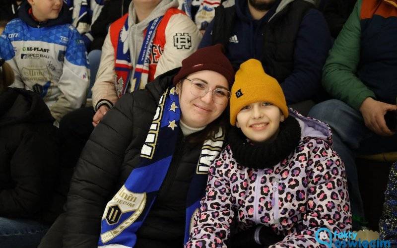 Mecz palce lizać. Mistrz lepszy od wicemistrza – FOTO