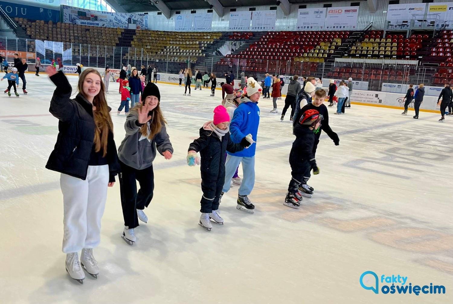Ferie na lodzie. Gdzie bawić się na łyżwach? – FILM, FOTO