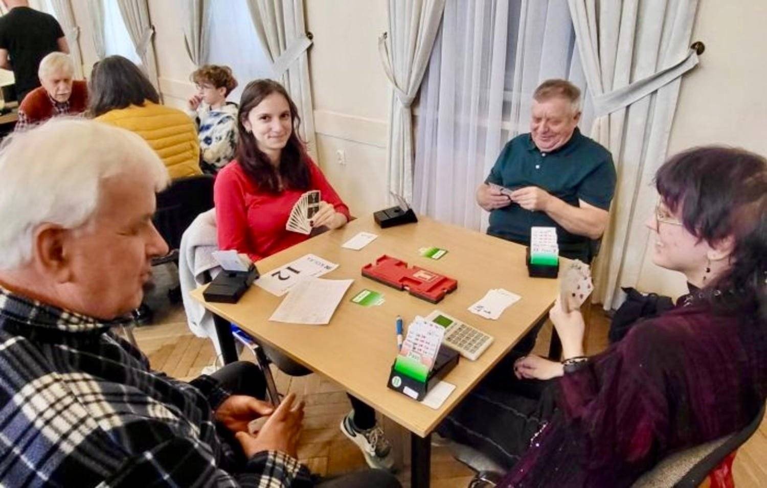 Brydżyści wznowili ligowe rozgrywki