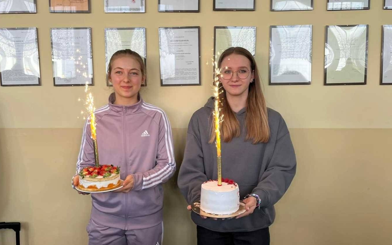 Sportowe mistrzynie z Wyspiana z owacjami na stojąco – FOTO