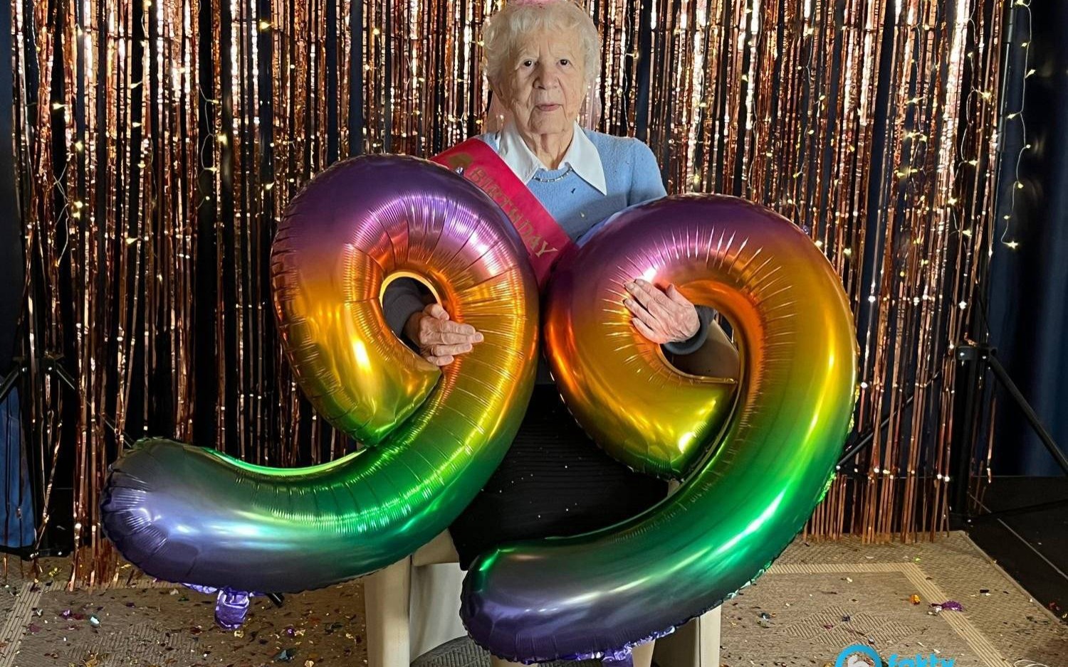 99. urodziny Leosi. Radość, tort i wspólne świętowanie – FILM, FOTO