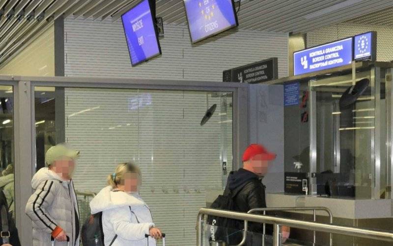 Dzień Kobiet z bronią w tle. Synuś chciał zrobić żart mamie