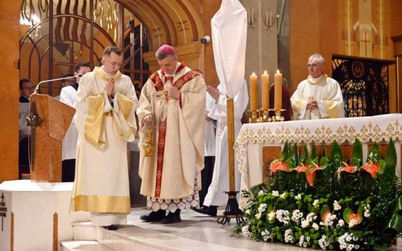 Wielki Piątek. Katolicy upamiętniają męczeńską śmierć Chrystusa