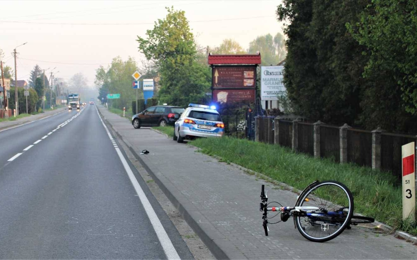 Poranny wypadek na drodze krajowej – FOTO