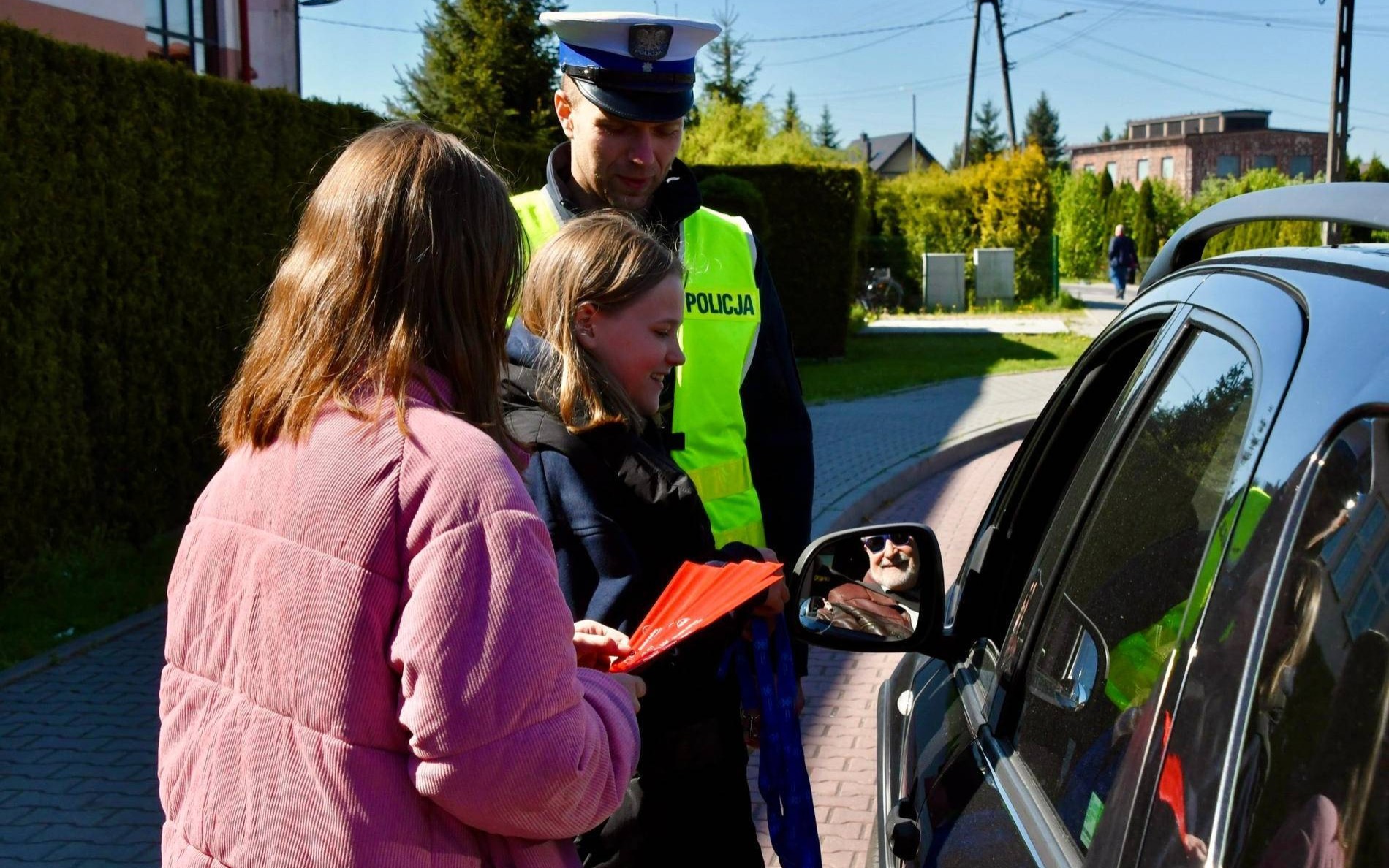 Młodzi strażnicy bezpieczeństwa na drodze w Zaborzu – FOTO