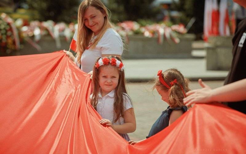 Patriotycznie i radośnie na 3 maja – FOTO
