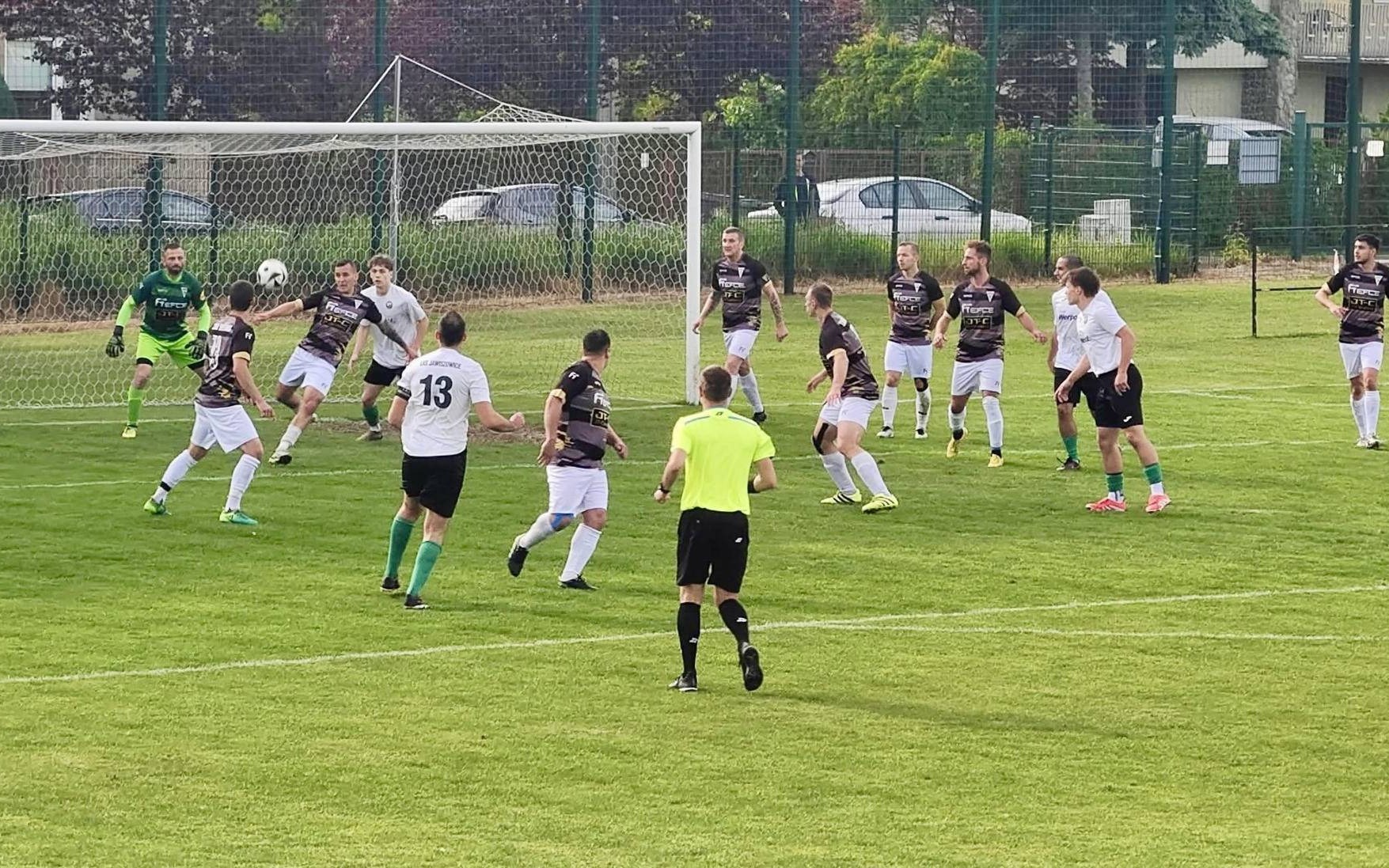 Piłkarski sezon na ostatniej prostej