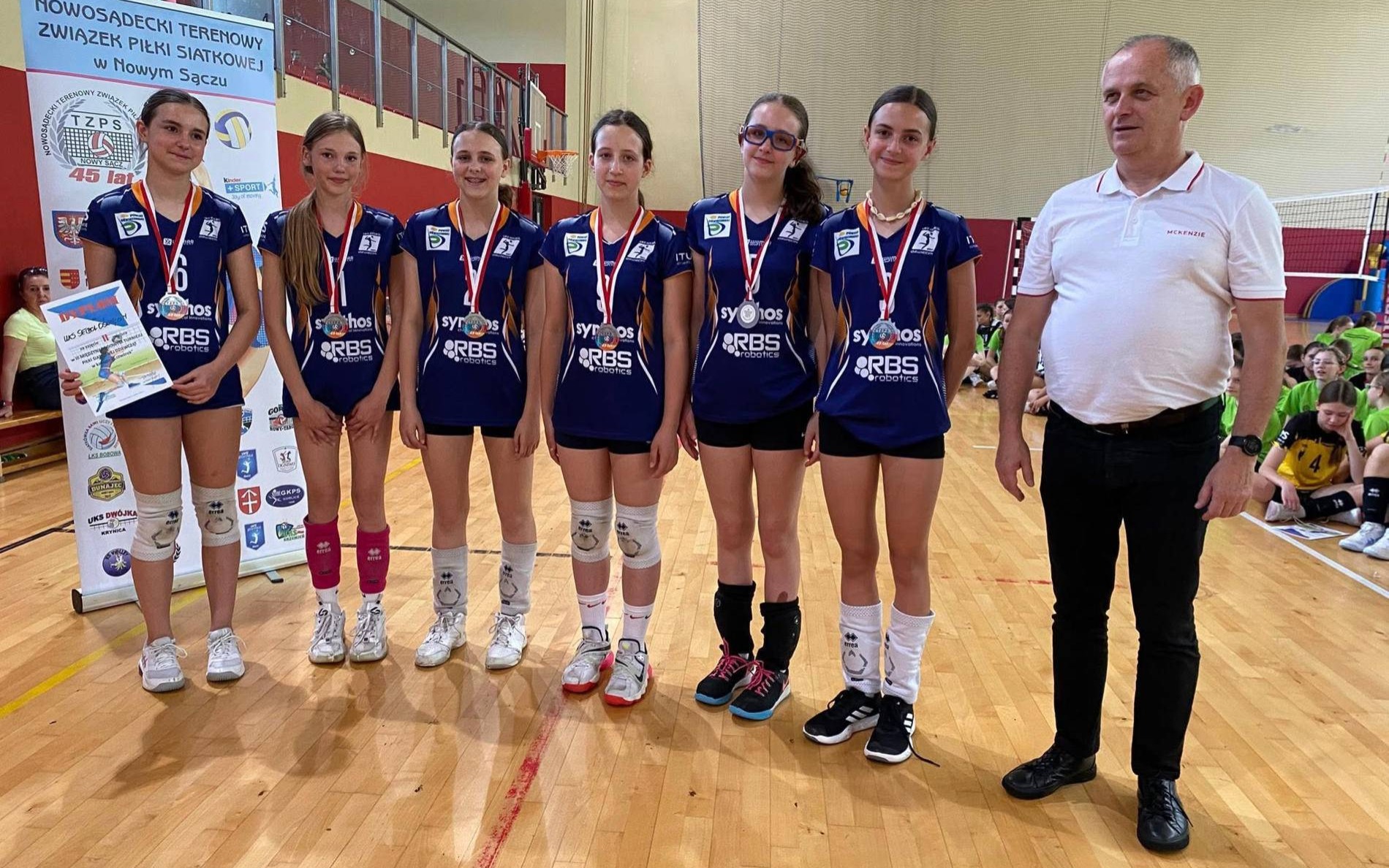 Setbolówki pod siatką w Piwnicznej i Wieliczce – FOTO