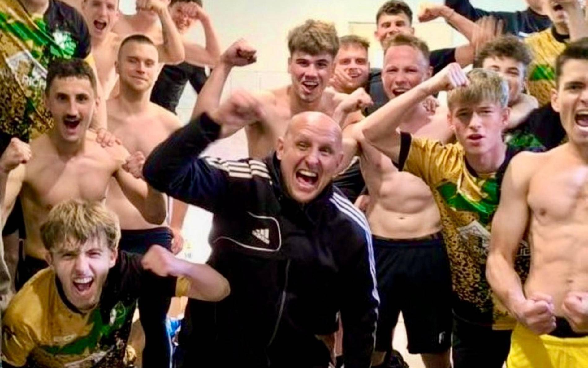 Piotr Pierścionek żegna się z Chełmkiem