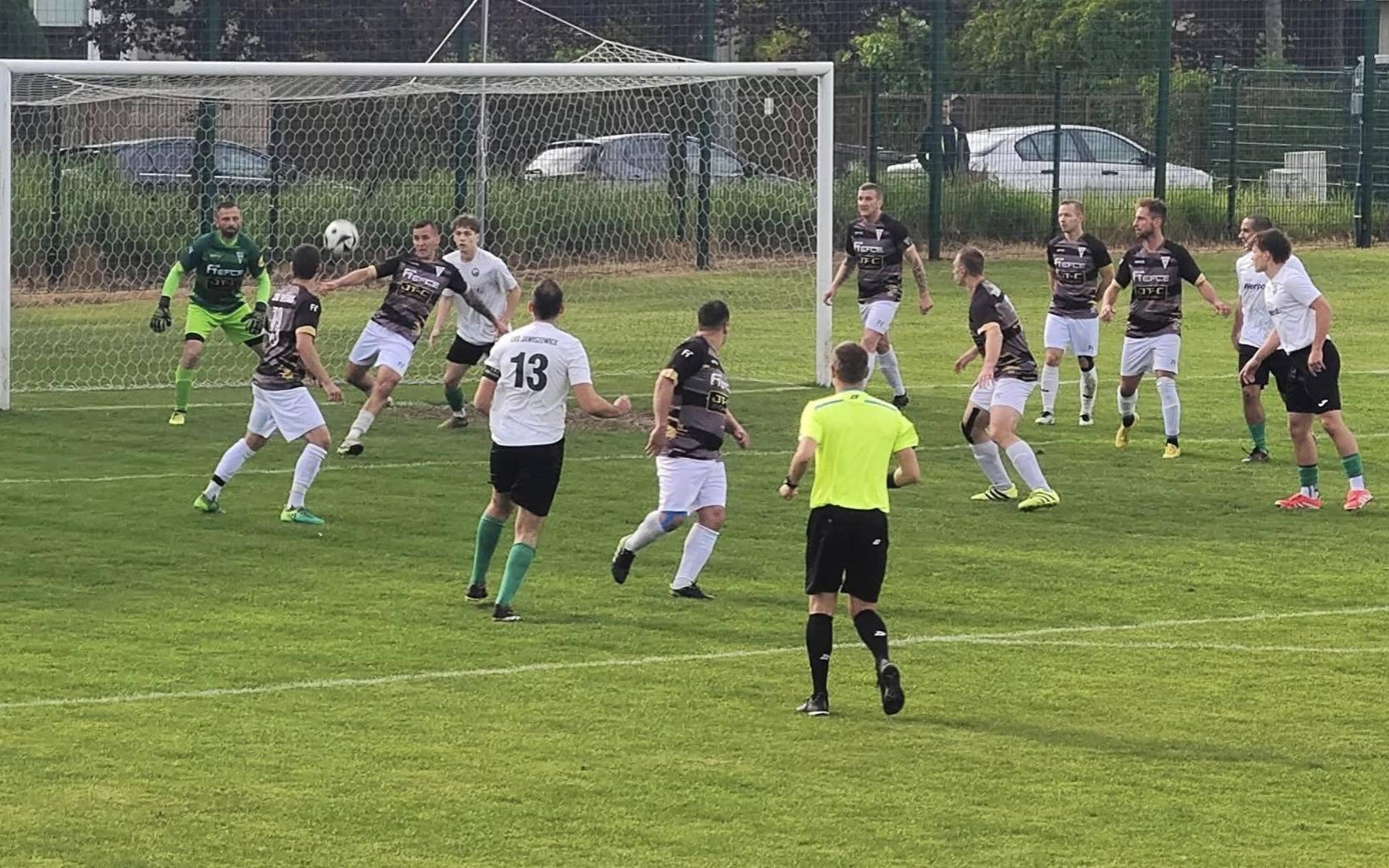 Miesiąc z małym hakiem do inauguracji