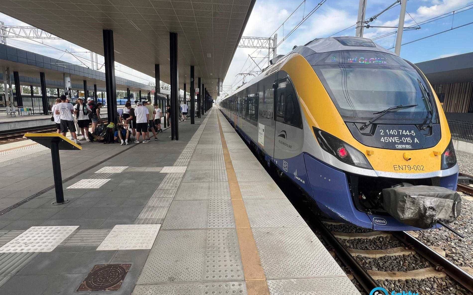 Gdzie są obiecane elektroniczne wyświetlacze na dworcu PKP w Oświęcimiu?