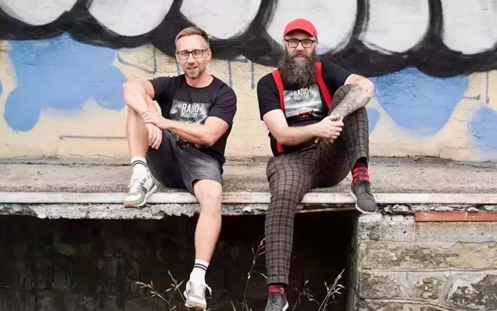 Nowe radio z Nowej Wsi. Pasja w eterze – FILM