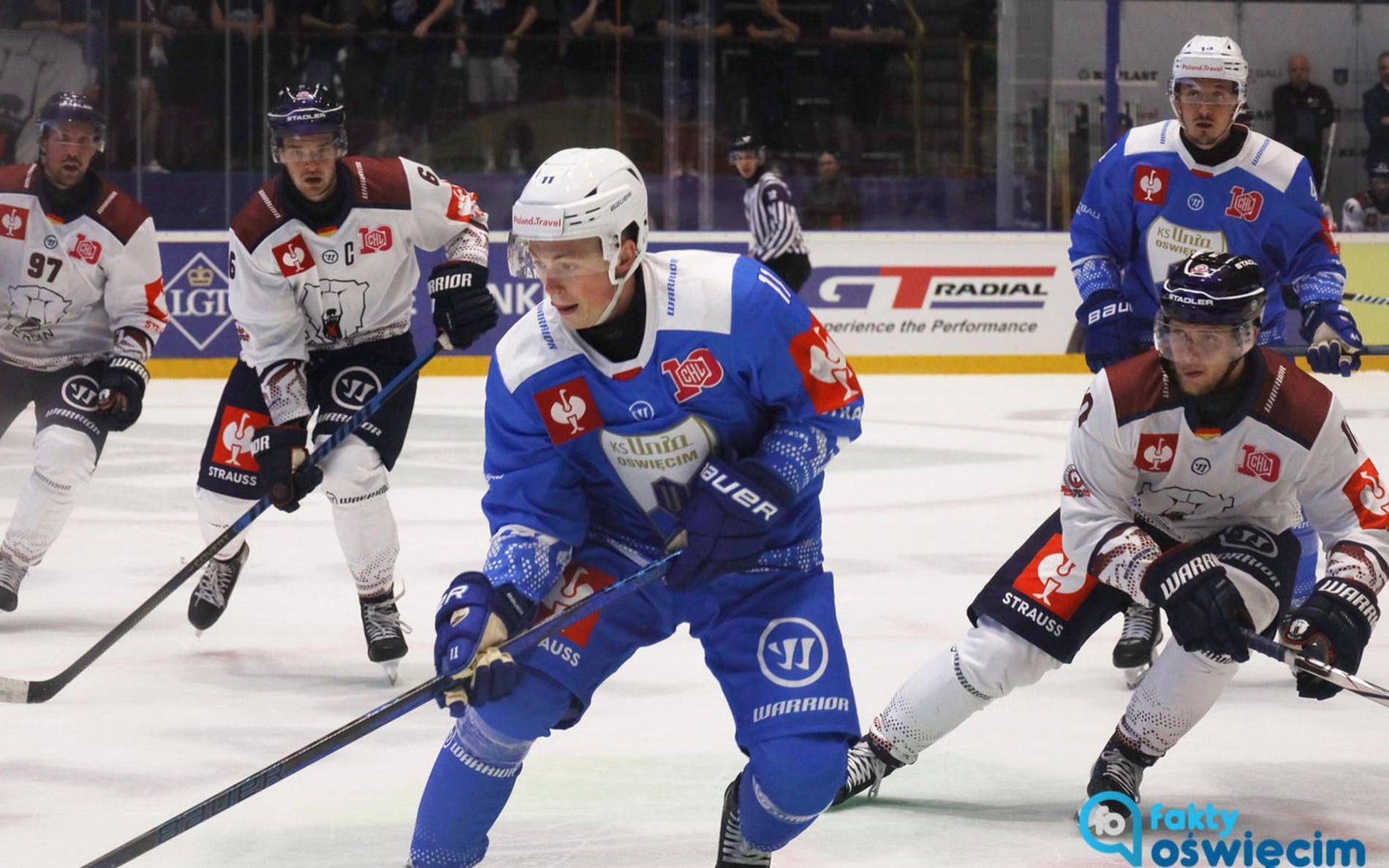 Trzech obcokrajowców i Kamil Sadłocha opuszczają Oświęcim