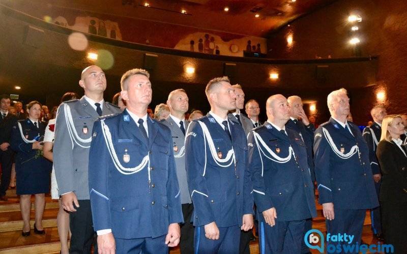 Policjanci powiatu oświęcimskiego uczcili 106 lat formacji – FOTO