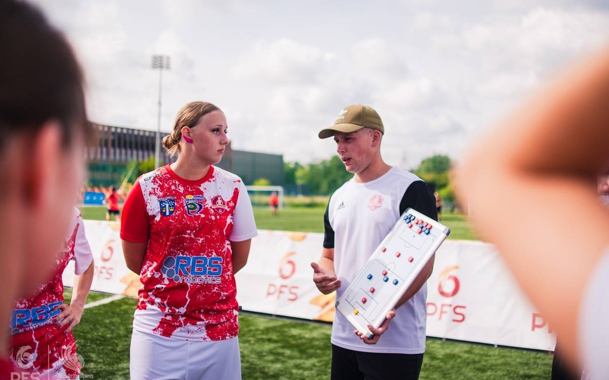 Iskierki z jednym zwycięstwem we Wrocławiu