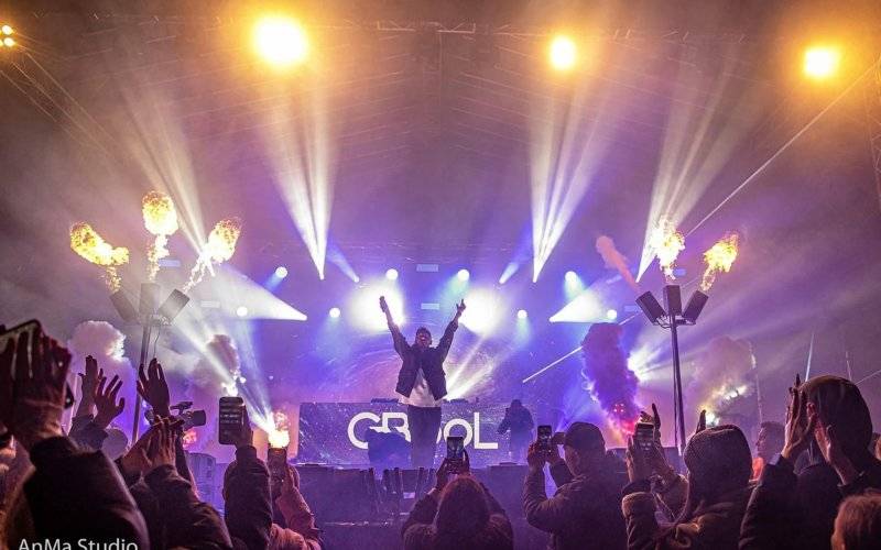 C-Bool i karuzele po zmroku. Nowość w Legendii – FOTO