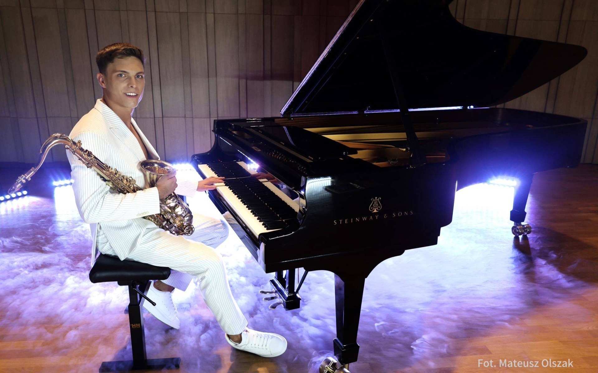 Olaf Gąsiorek nagrał cover Whitney Houston – FILM