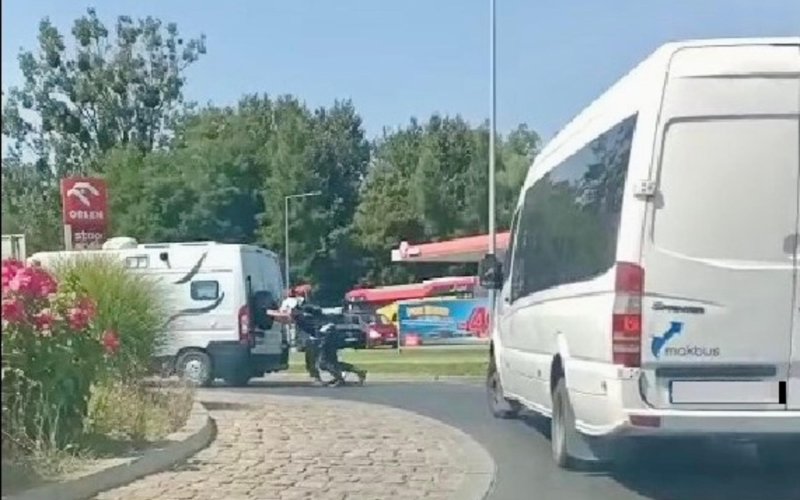 Awaria busa. Drogówka stanęła na wysokości zadania – FILM