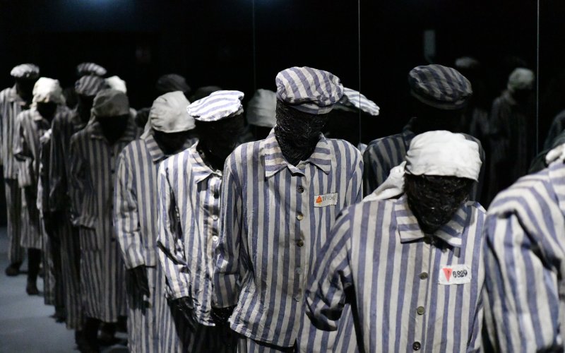 Nowa wystawa w Auschwitz: Polacy w cieniu zagłady. Poruszające świadectwa historii