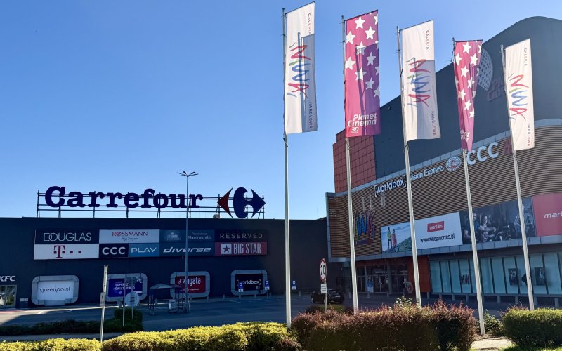 Carrefour planuje sprzedaż 800 sklepów w Polsce. Co to oznacza dla Oświęcimia i Galerii Niwa?