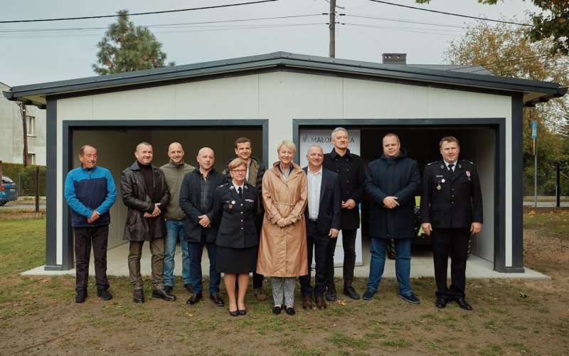 Nowa „sołtysówka” i garaż OSP w Przecieszynie już gotowe